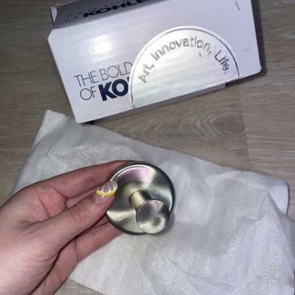 Brand New in Box Kohler Elate Robe Hook - Picture 7 of 7